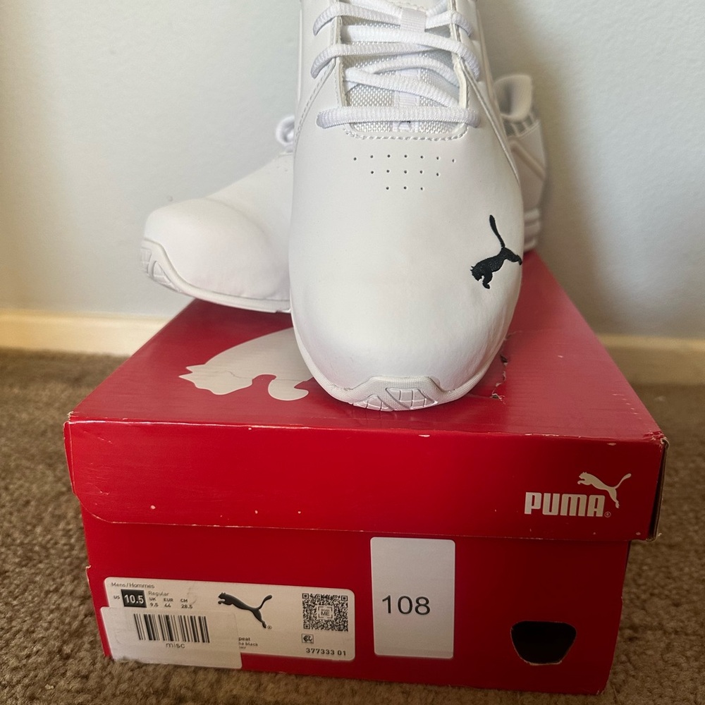 Puma Viz White / black accent Sneakers Size 10.5 New